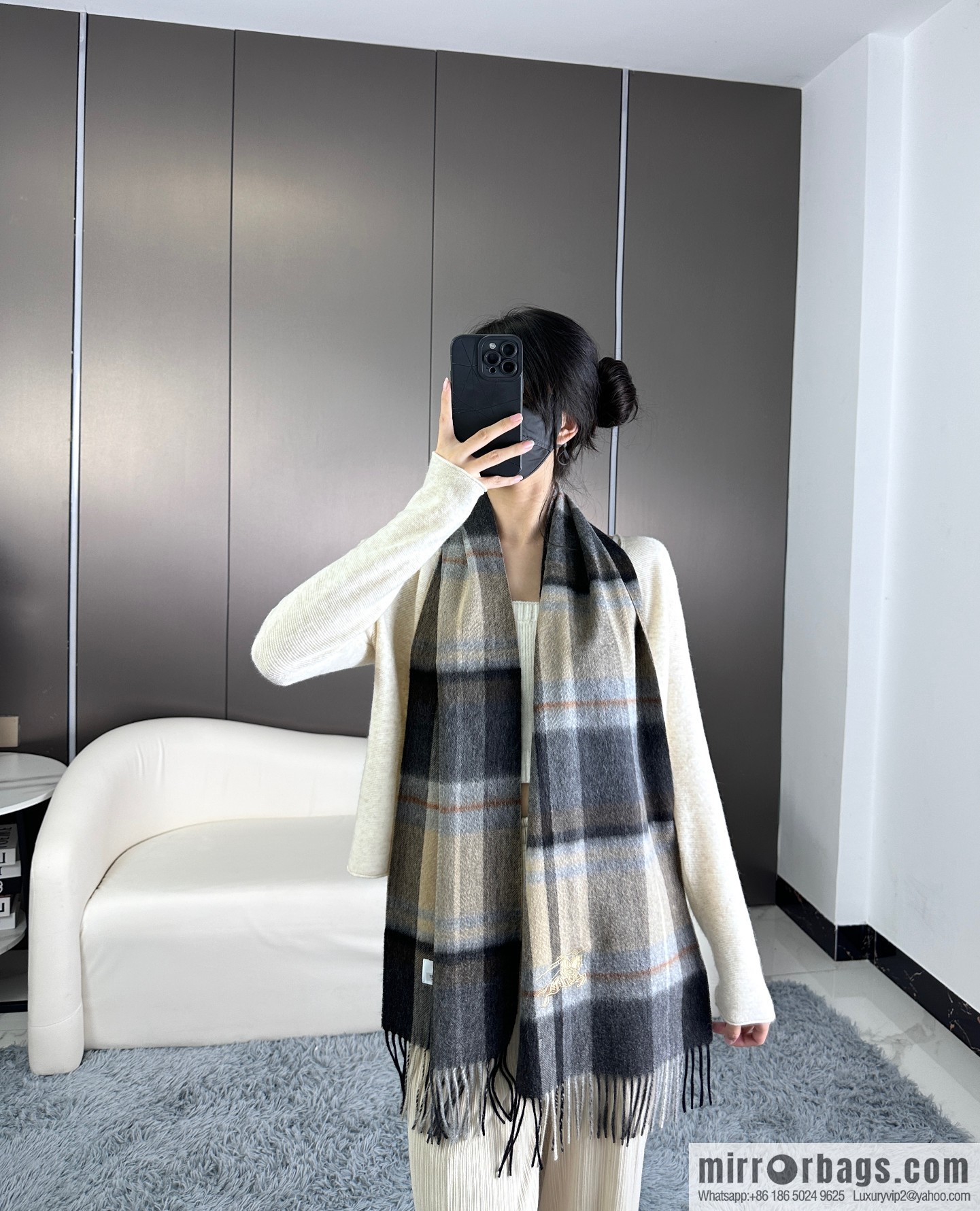 Burberry, Water Ripple Men's Pure Cashmere Scarf