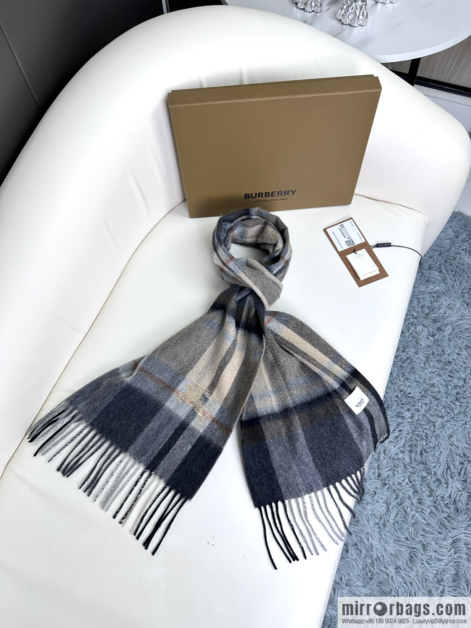 Burberry, Water Ripple Men's Pure Cashmere Scarf