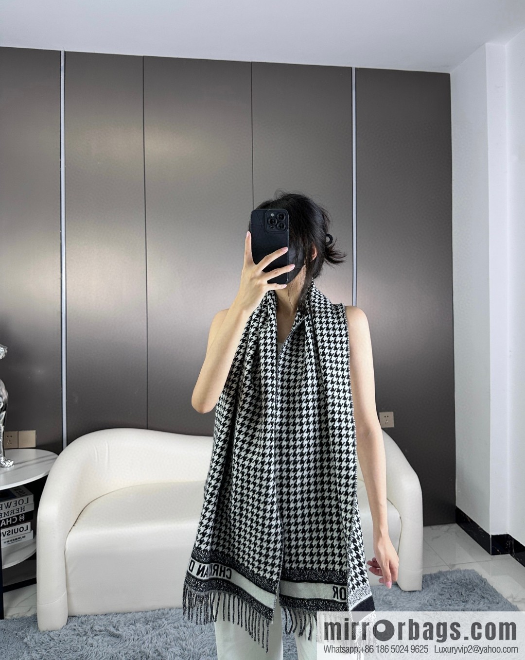 DIOR 2023 Dior's latest classic thousand-bird grid scarf
