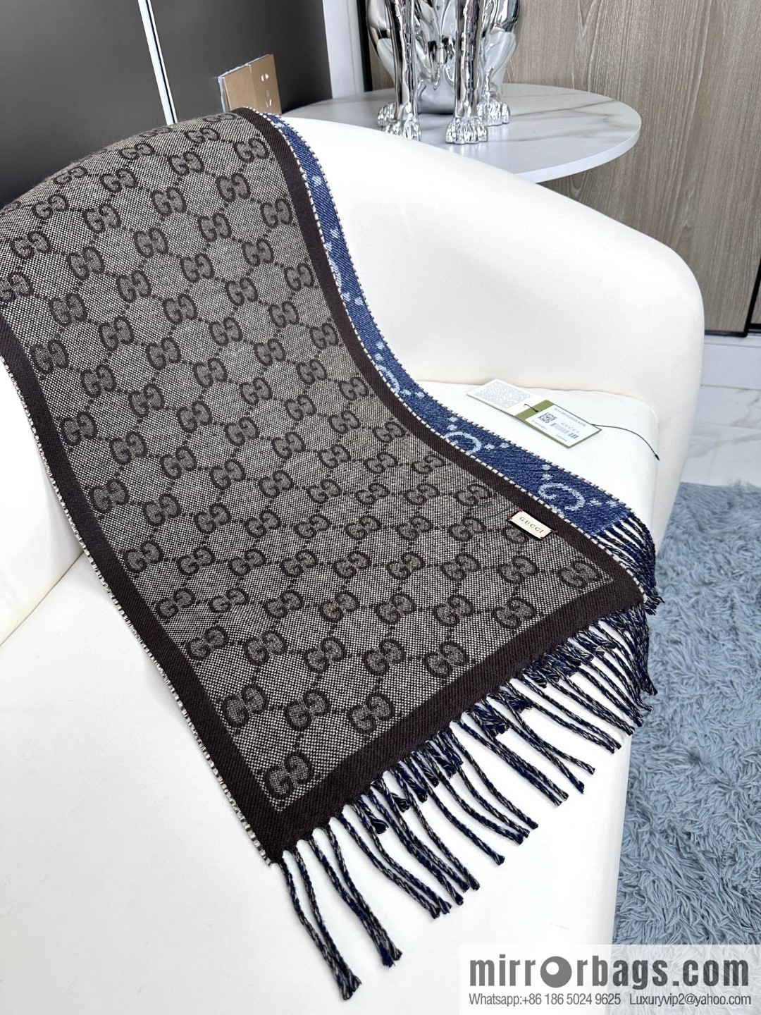 GUCCI [Double-sided GG jacquard] fringed long towel