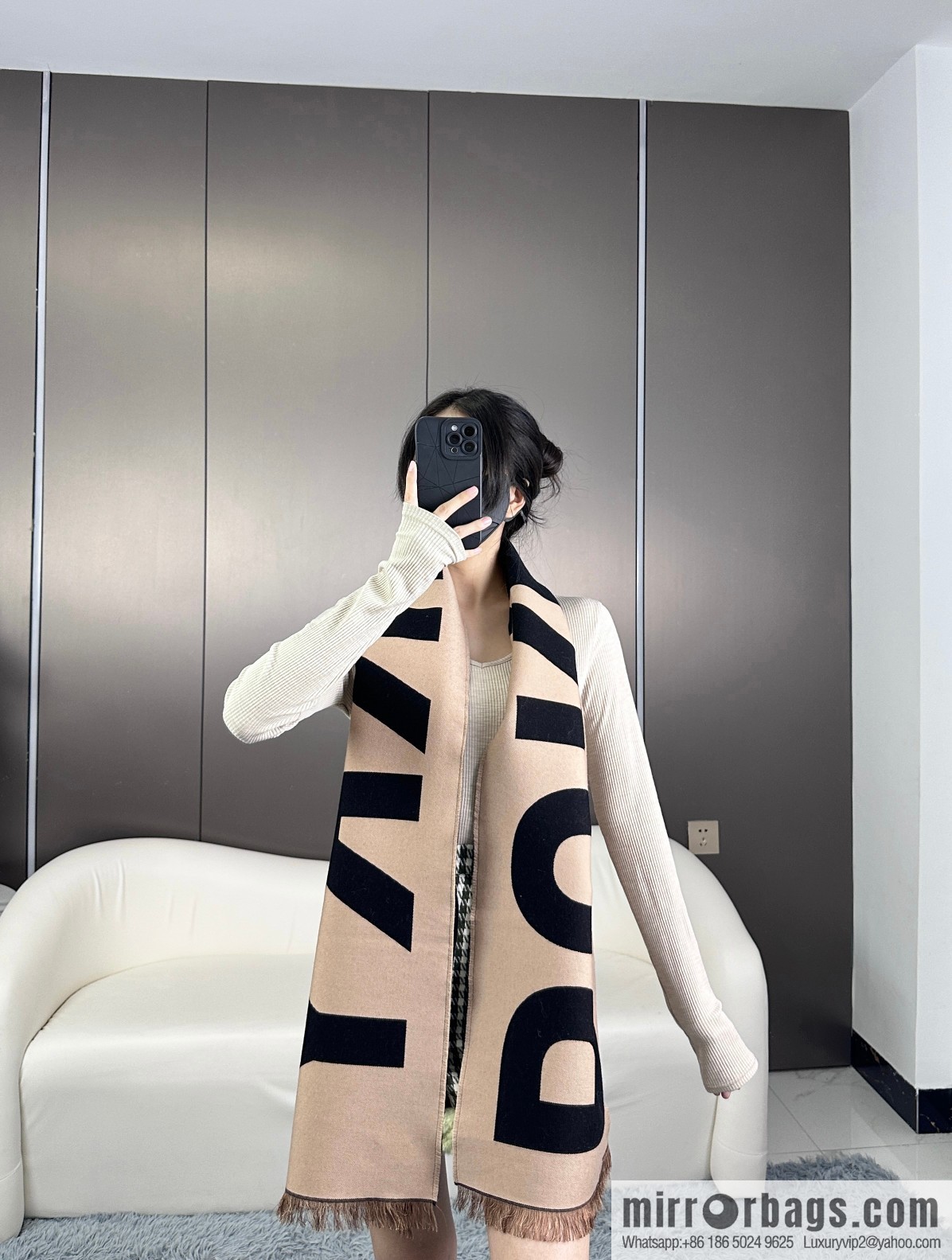Burberry B large letter double-sided towel