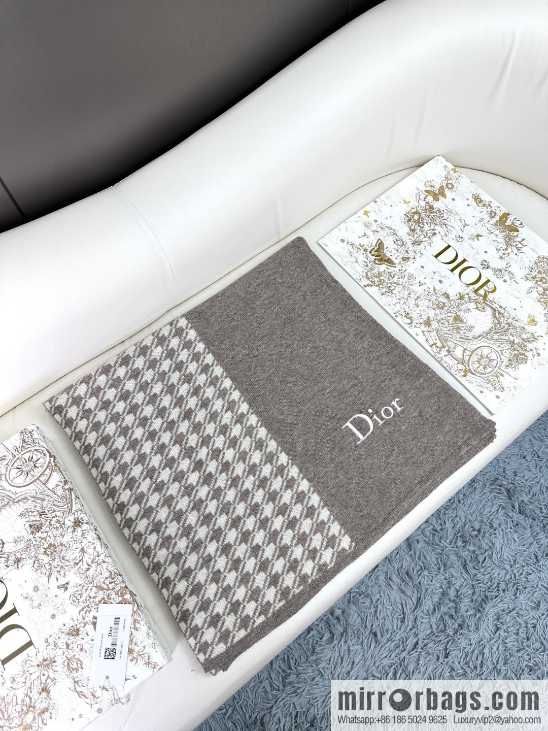 DIOR limited edition cashmere knitted scarf
