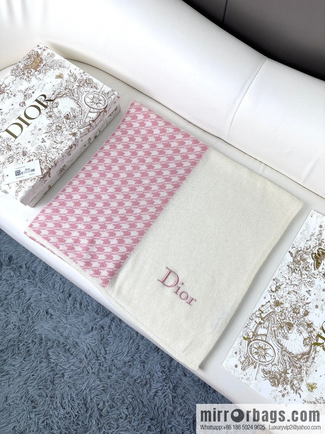 DIOR limited edition cashmere knitted scarf