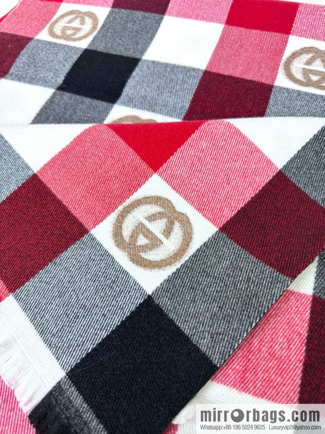 GUCCI GG logo plaid towel