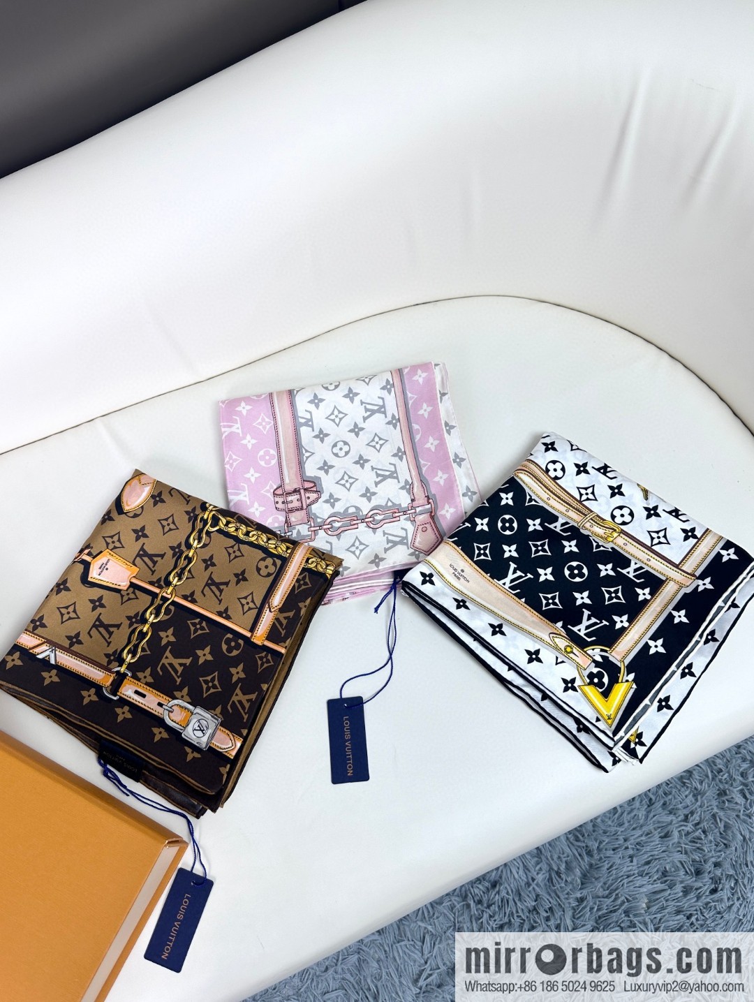 LV belt square towel M78666