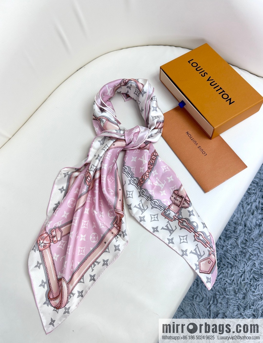 LV belt square towel M70638