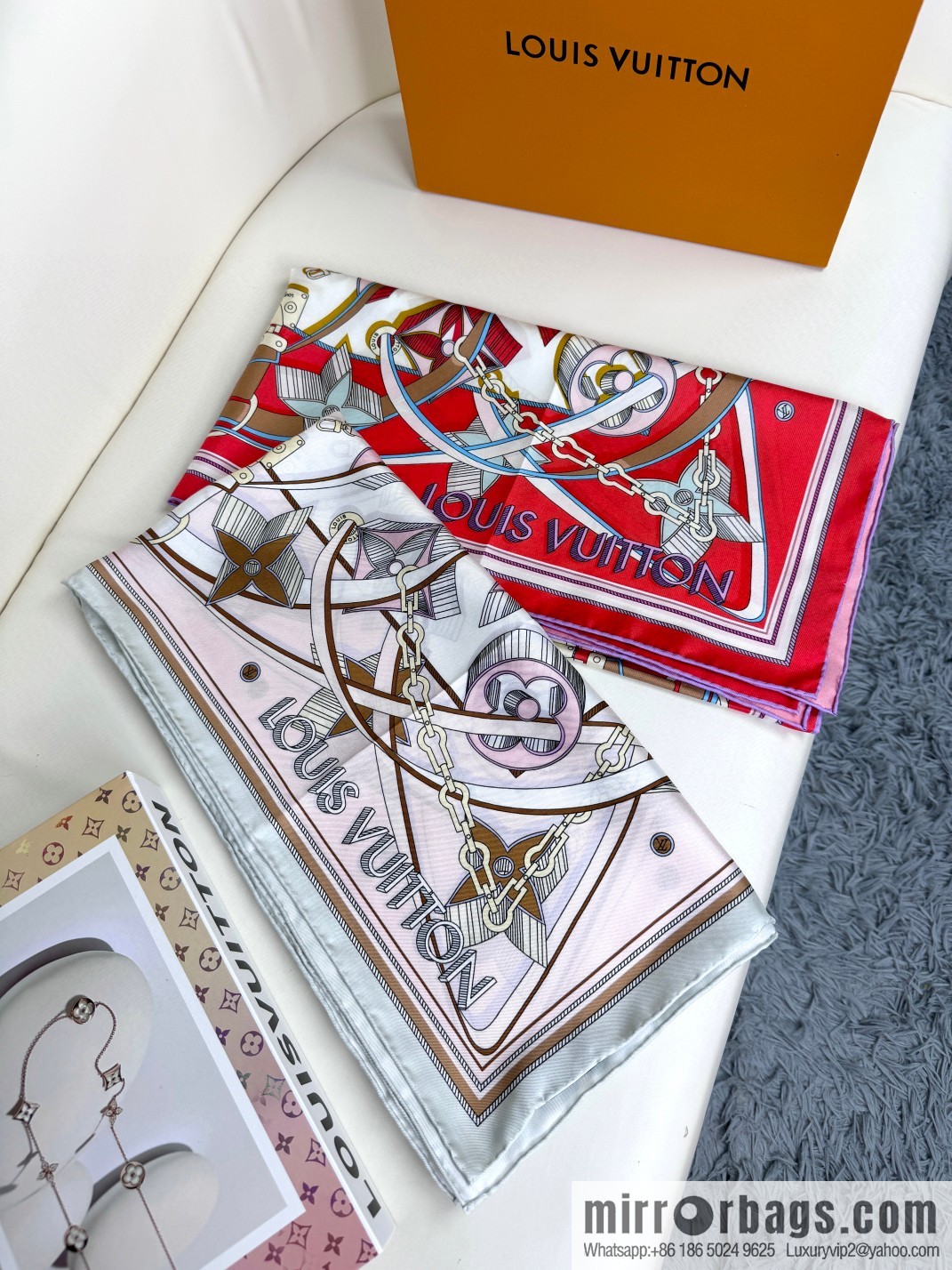 LV [L three-dimensional relief pattern 90] silk printing square towel