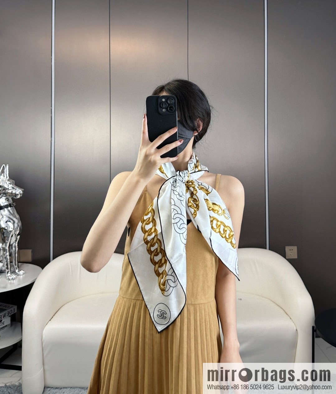 CHANEL 🖤 cc coin chain silk scarf