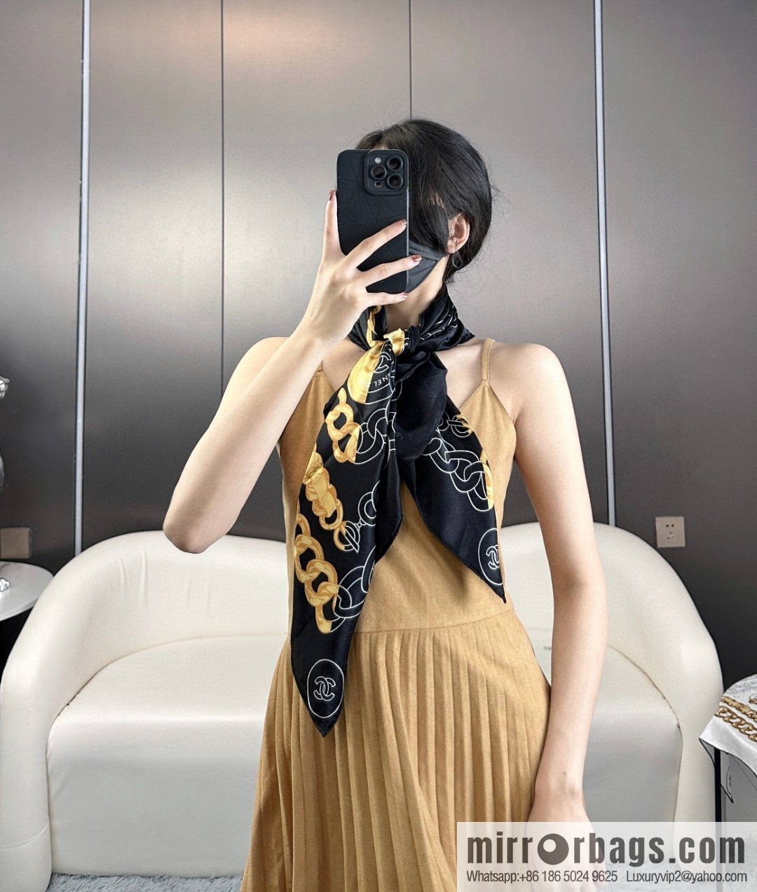 CHANEL 🖤 cc coin chain silk scarf