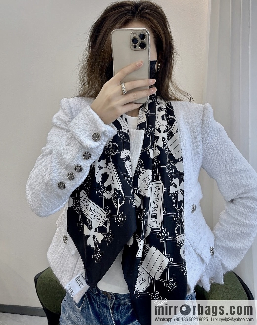 CHANEL Chanel spring and summer new 100% silk scarf