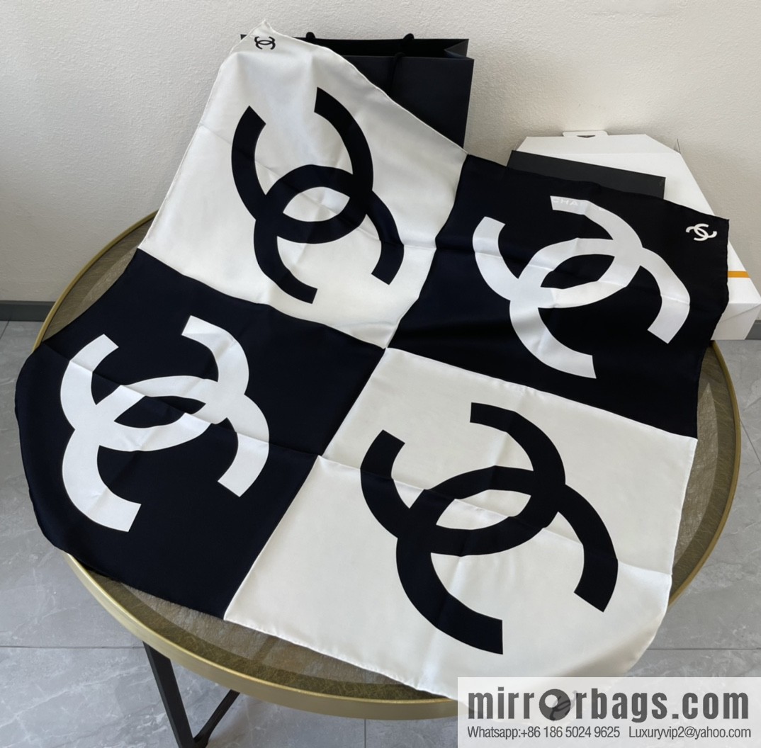 CHANEL Chanel classic black and white grid large C100% silk scarf