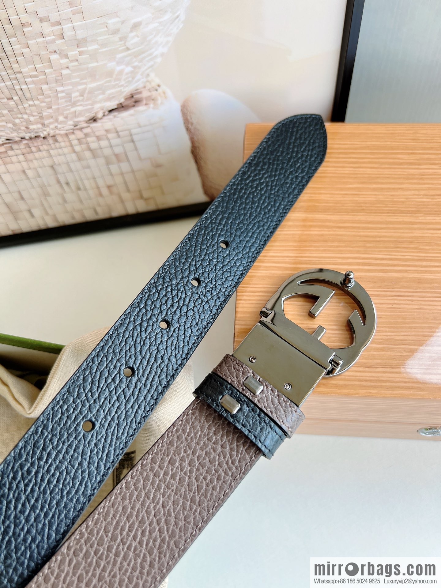 Gucci Gucci 3.5cm full leather black coffee double G gold/silver buckle belt