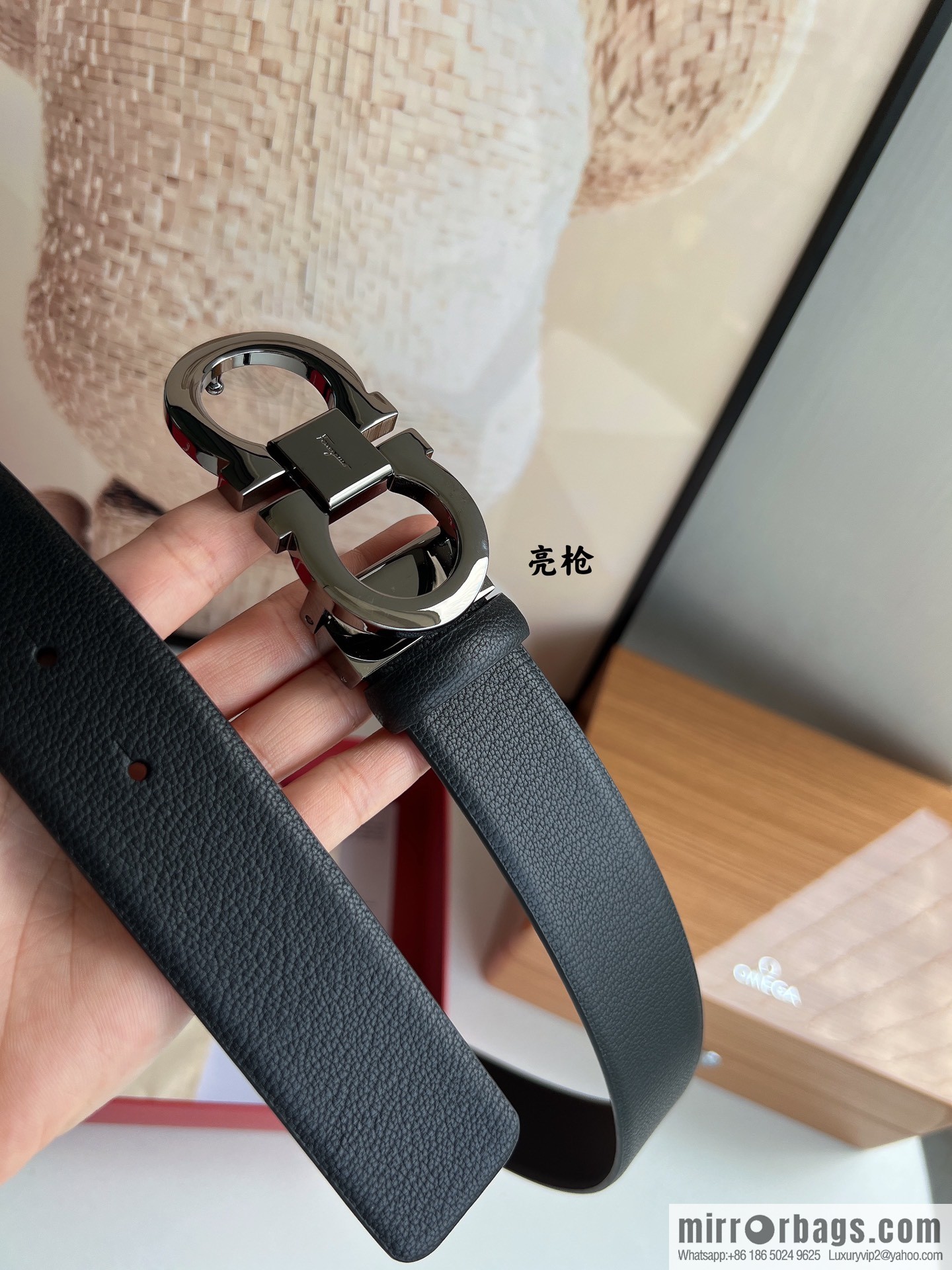 Salvatore Ferragamo Men's 3.5cm Delicate Counter Version Double Circle Horseshoe Metal Buckle, First Layer Cowhide Double Sided Belt