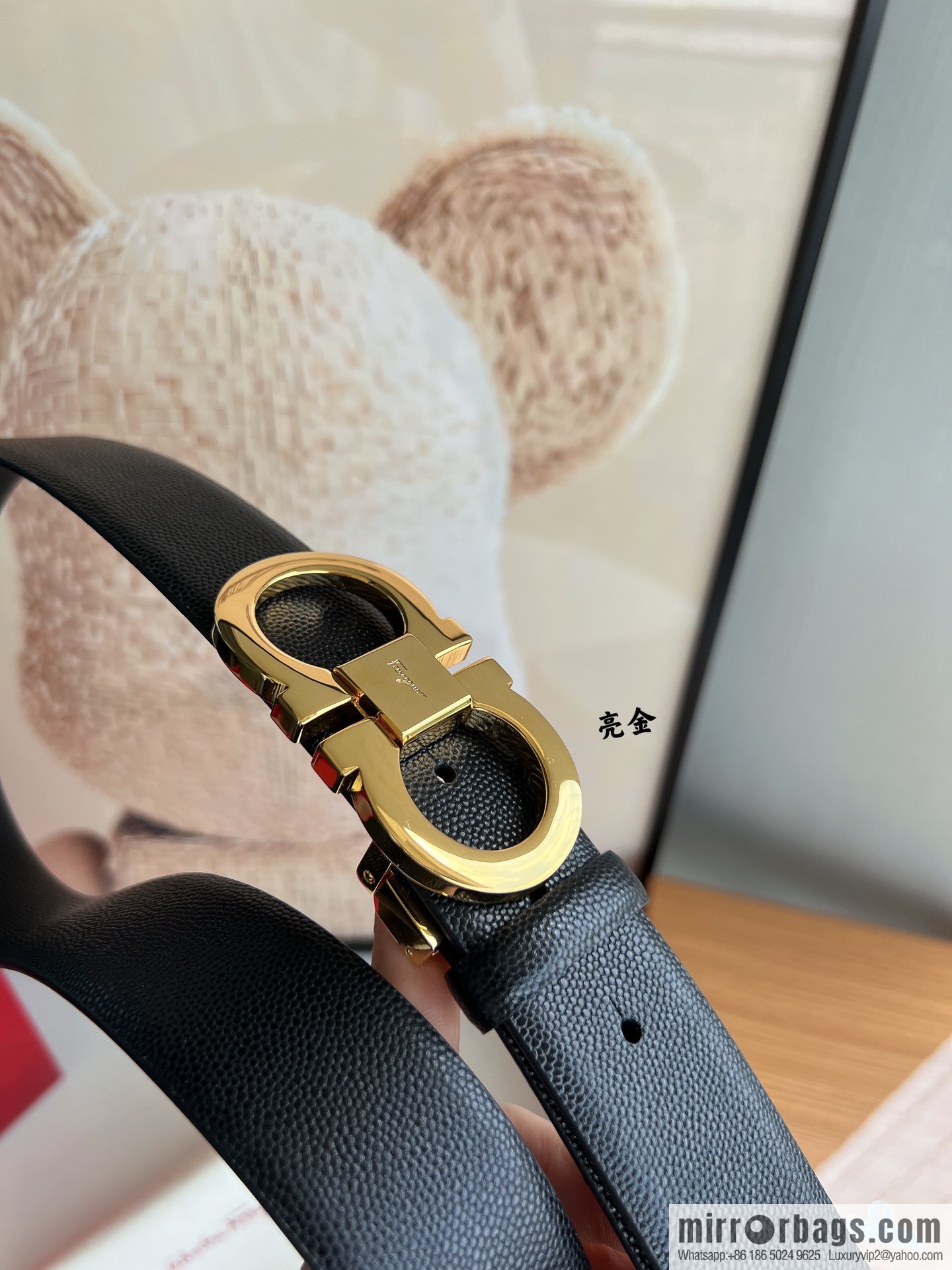 Salvatore Ferragamo Men's 3.5cm Delicate Counter Version Double Circle Horseshoe Metal Buckle, First Layer Cowhide Double Sided Belt