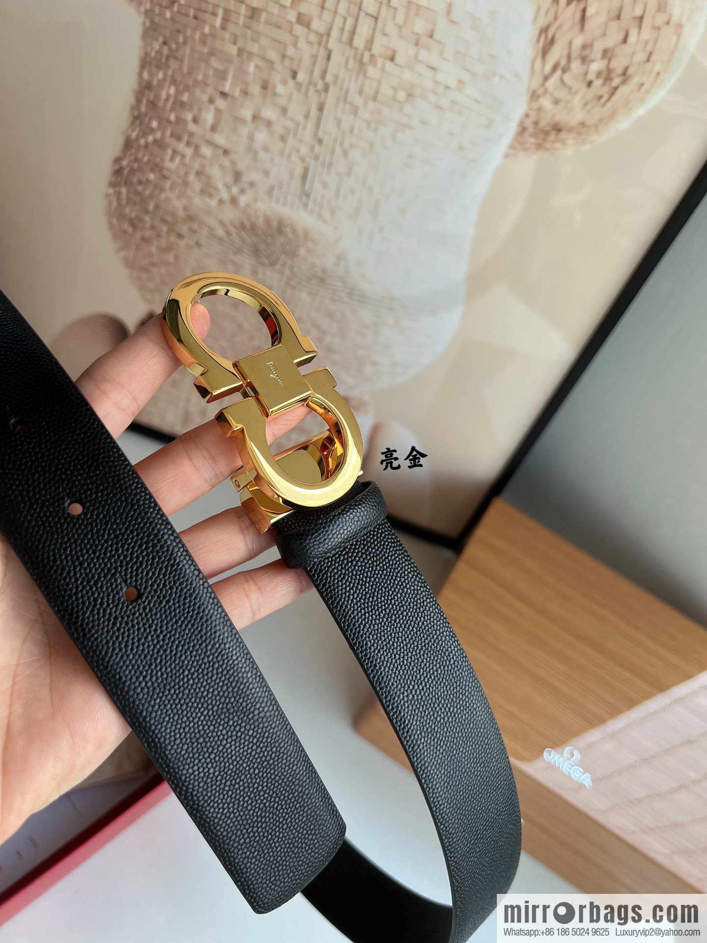 Salvatore Ferragamo Men's 3.5cm Delicate Counter Version Double Circle Horseshoe Metal Buckle, First Layer Cowhide Double Sided Belt