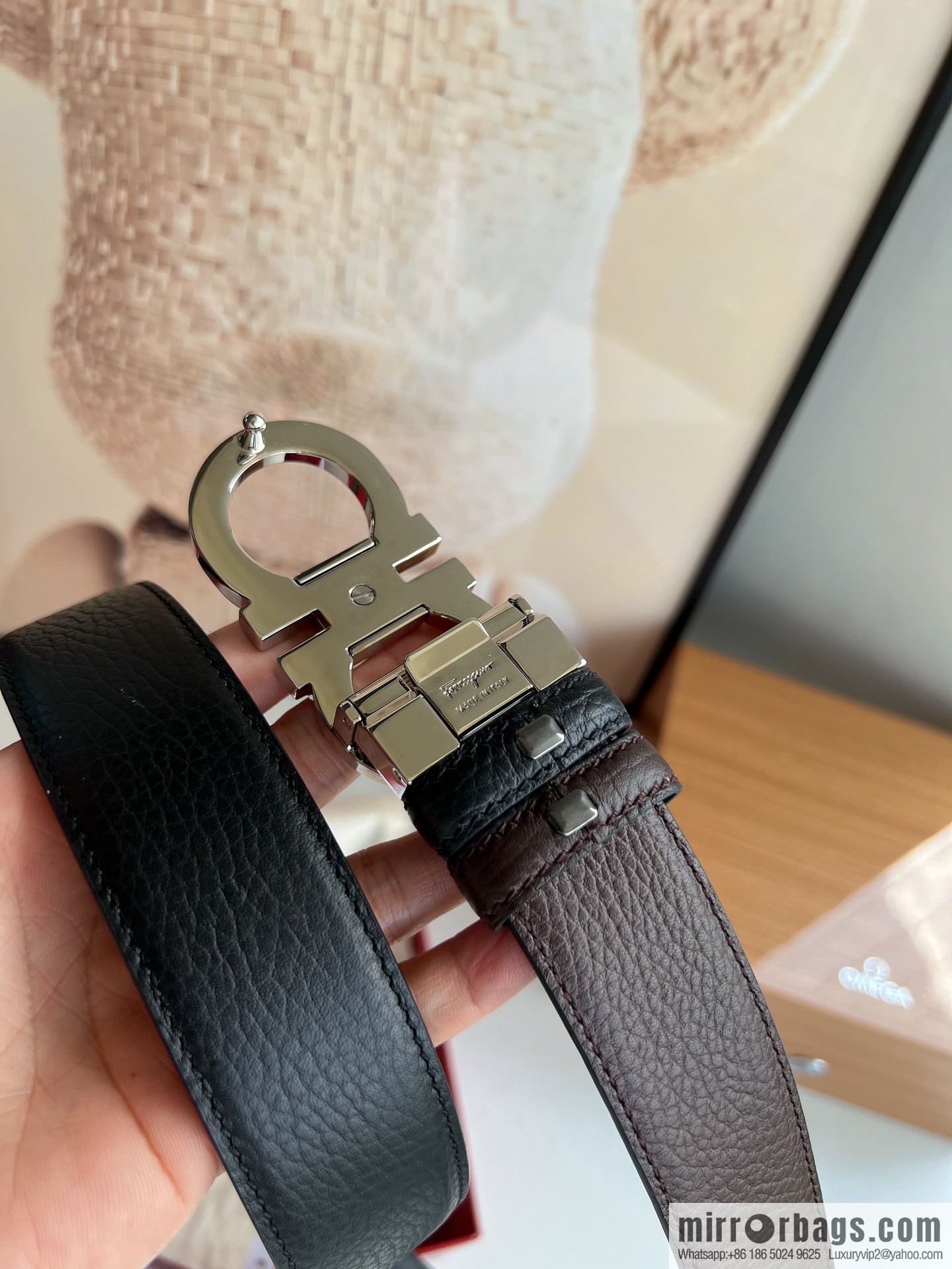 Salvatore Ferragamo Men's 3.5cm Delicate Counter Version Double Circle Horseshoe Metal Buckle, First Layer Cowhide Double Sided Belt
