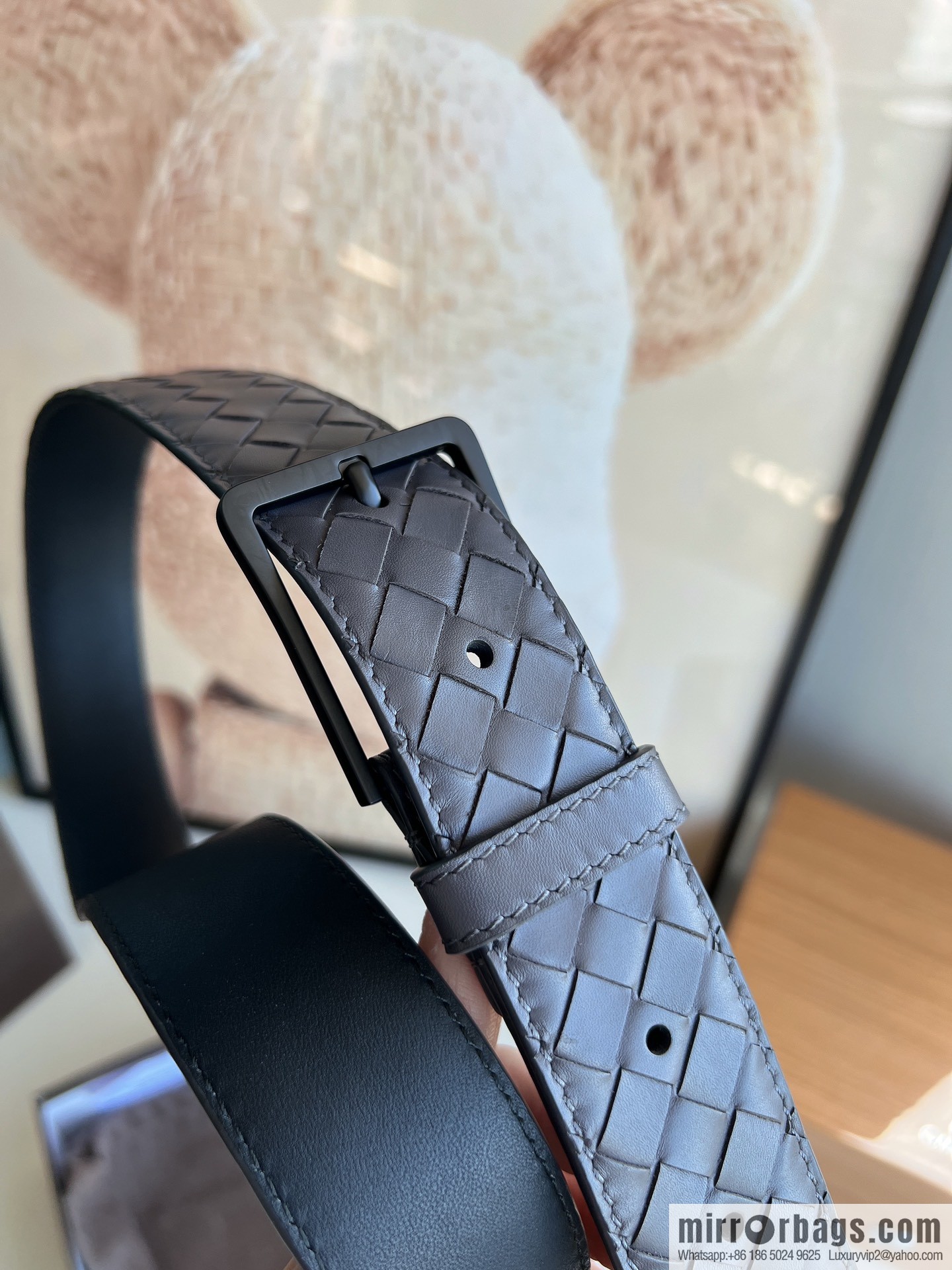 BV Baodian, imported calfskin woven small squares become a typical logo 3.5cm belt