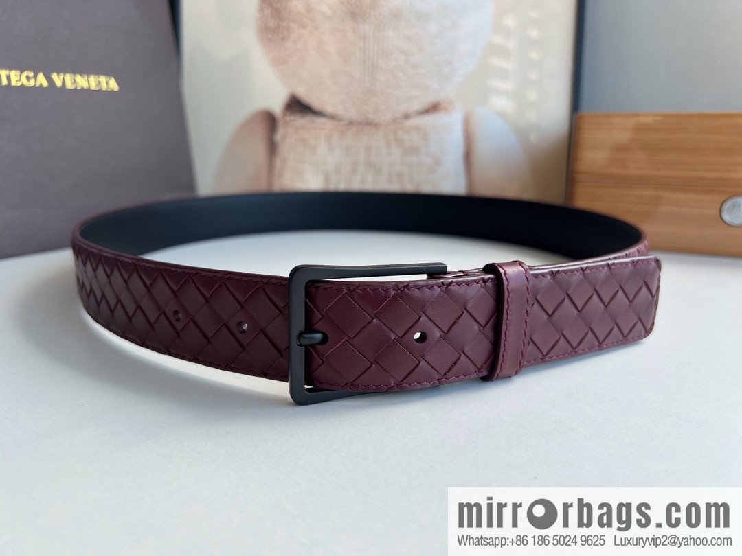 BV Baodian, imported calfskin woven small squares become a typical logo 3.5cm belt