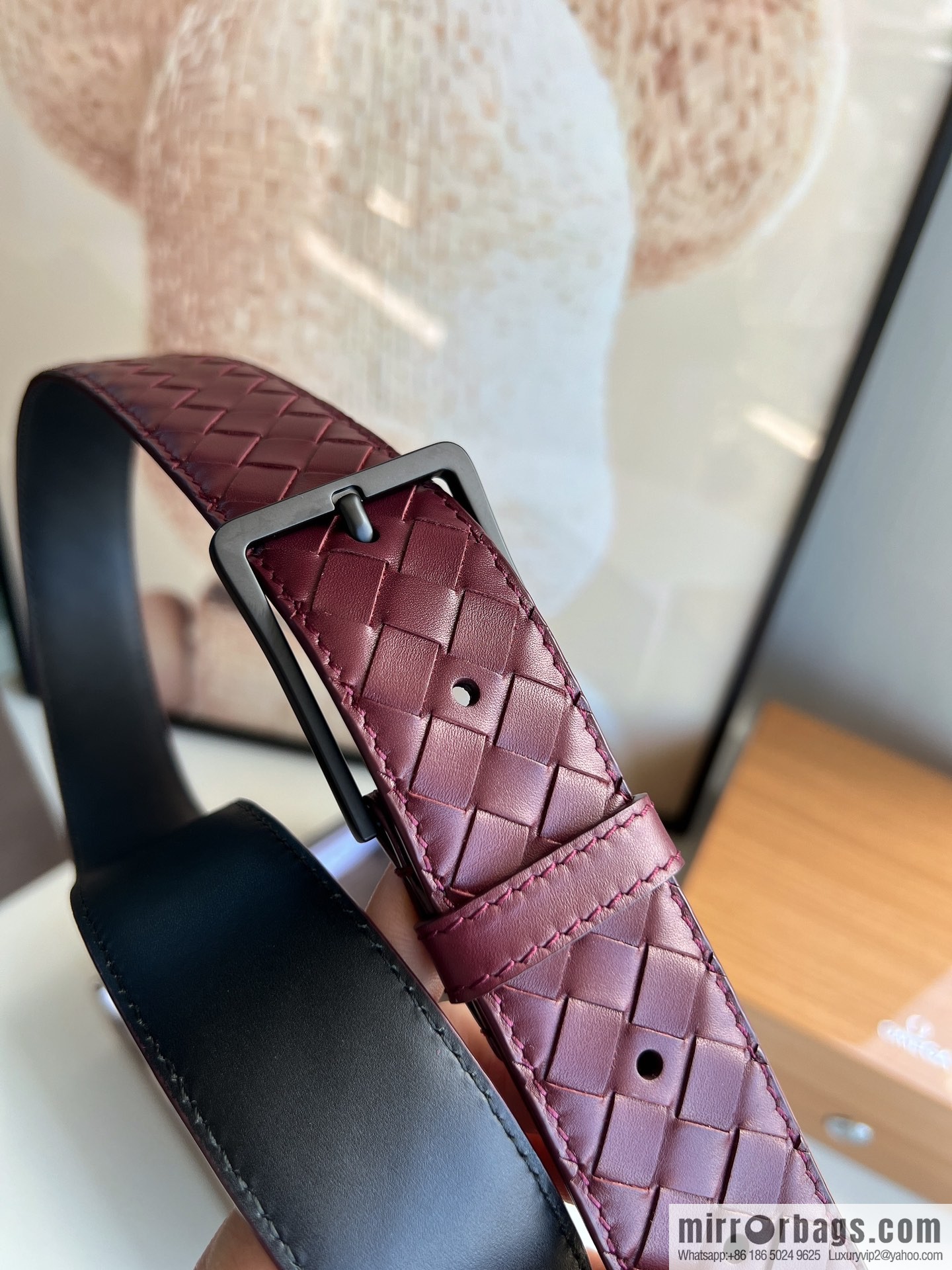 BV Baodian, imported calfskin woven small squares become a typical logo 3.5cm belt