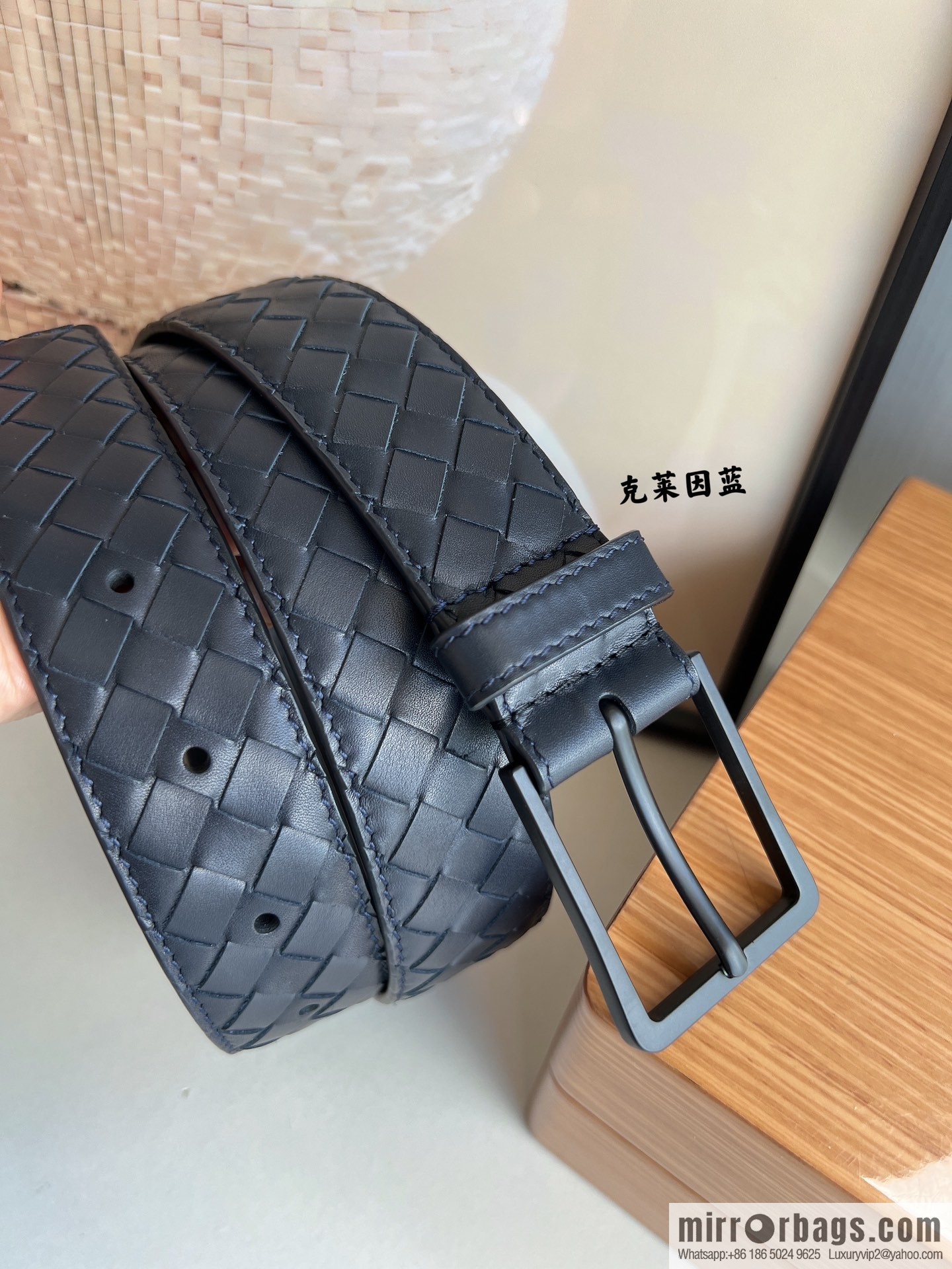 BV Baodian, imported calfskin woven small squares become a typical logo 3.5cm belt