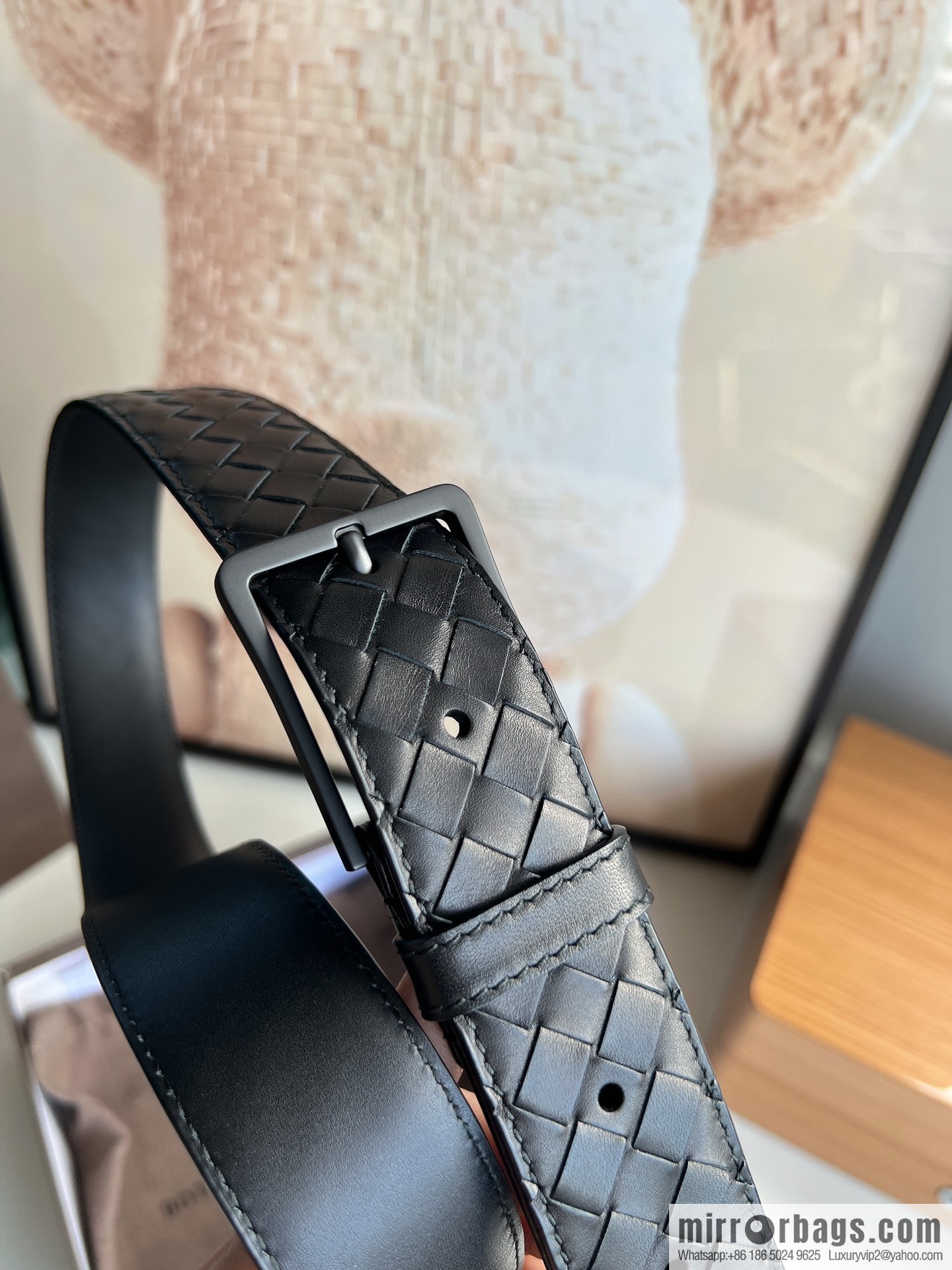 BV Baodian, imported calfskin woven small squares become a typical logo 3.5cm belt