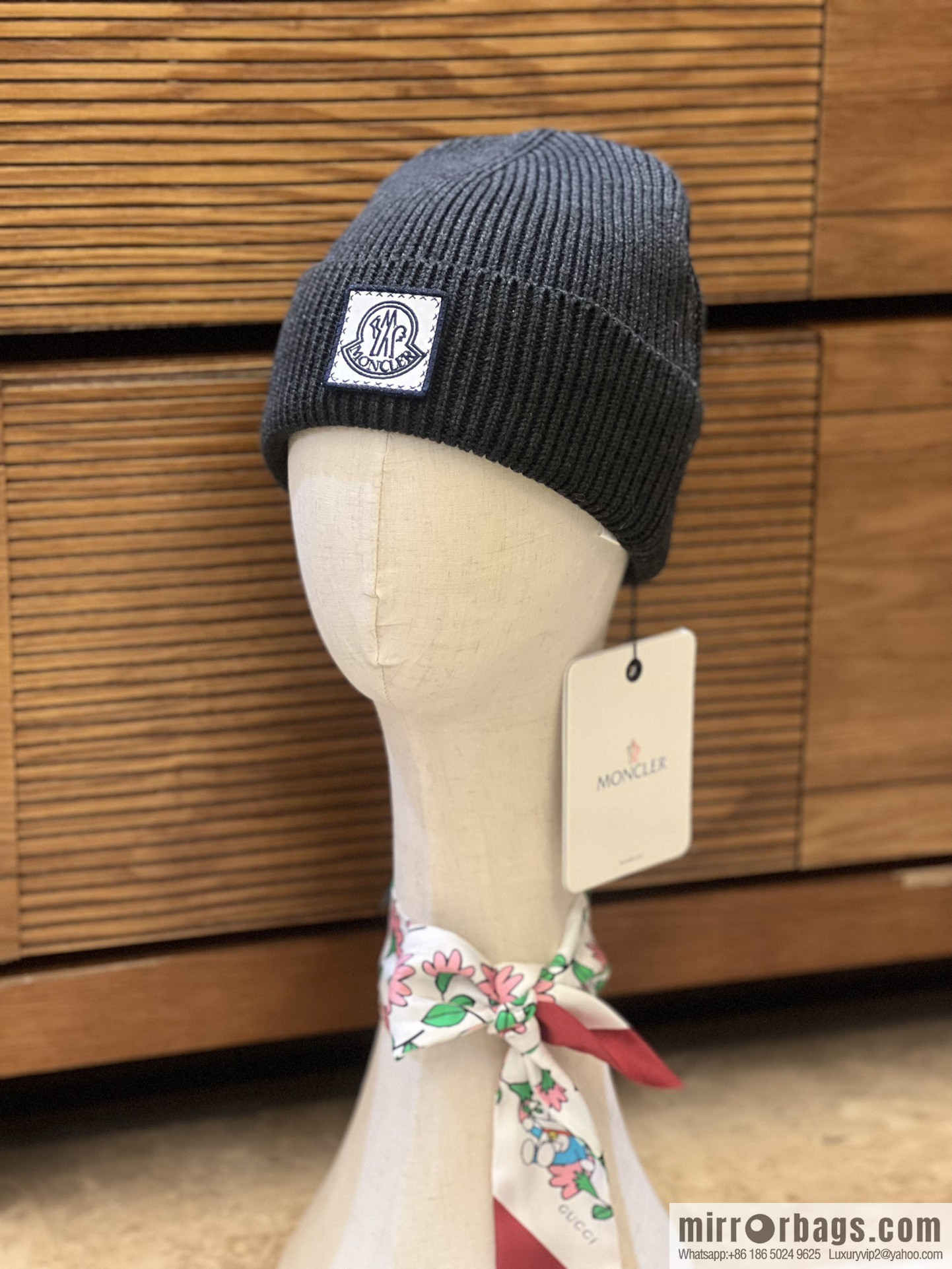 Moncler explosive personality LOGO knitted hat