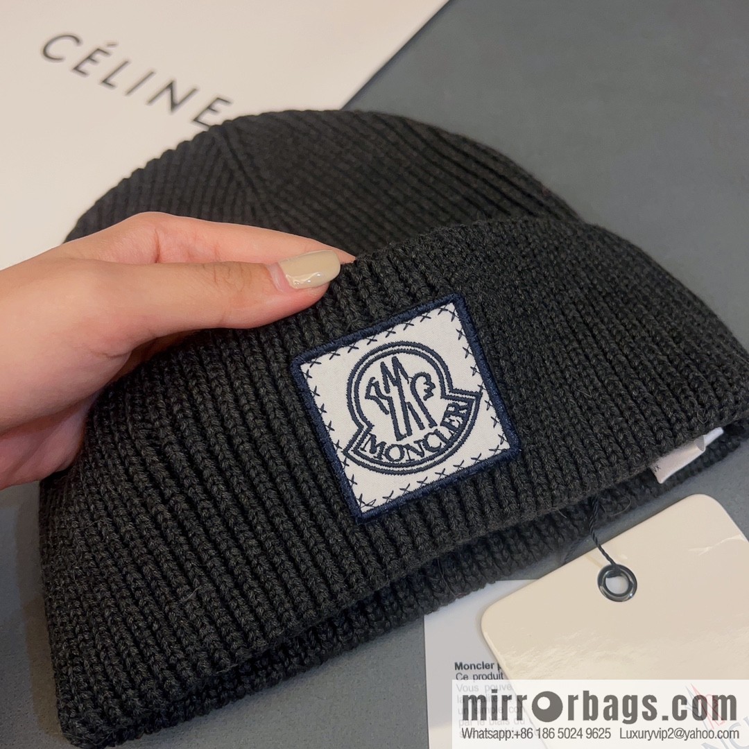 Moncler explosive personality LOGO knitted hat