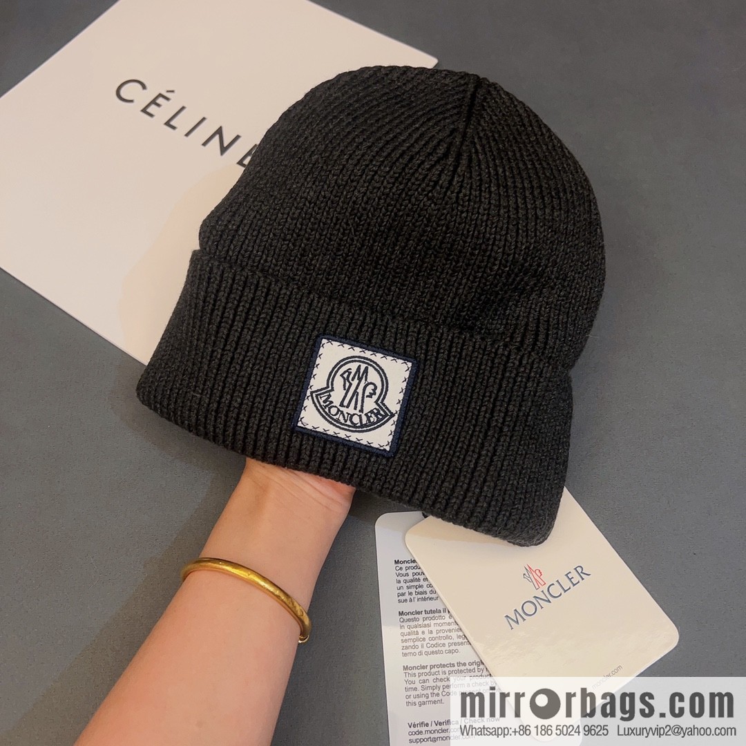 Moncler explosive personality LOGO knitted hat