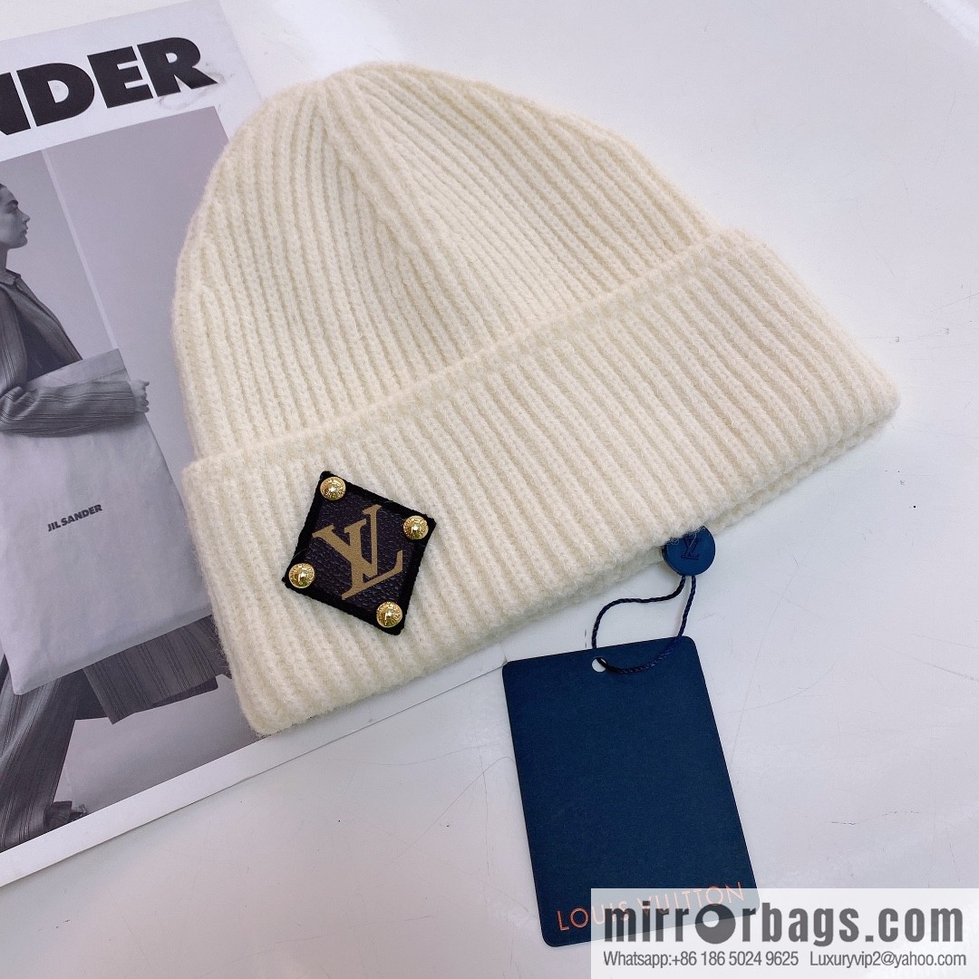 LV Louis Vuitton autumn and winter wool knitted wool hat