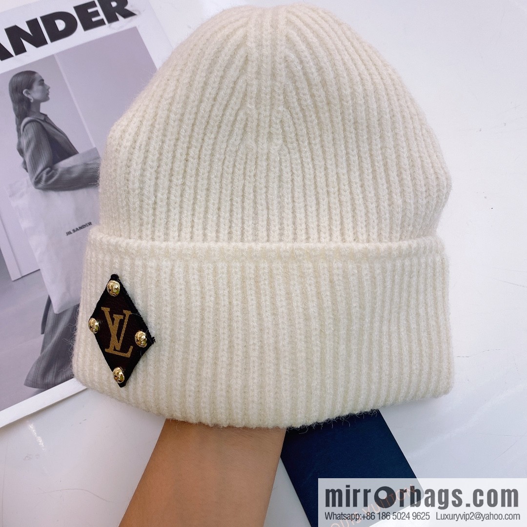 LV Louis Vuitton autumn and winter wool knitted wool hat