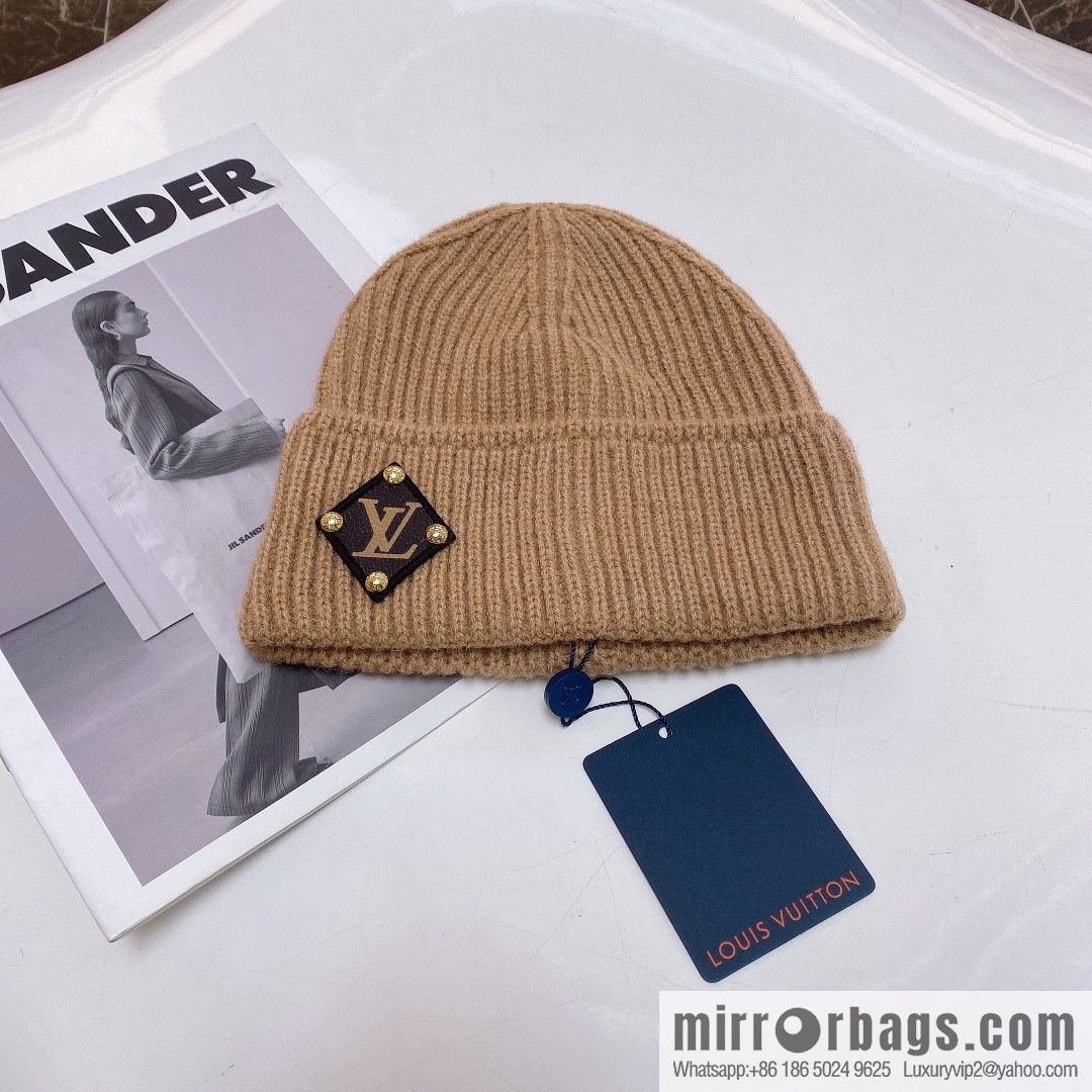 LV Louis Vuitton autumn and winter wool knitted wool hat