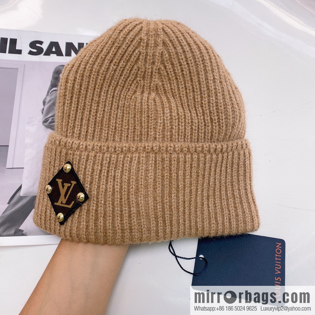 LV Louis Vuitton autumn and winter wool knitted wool hat