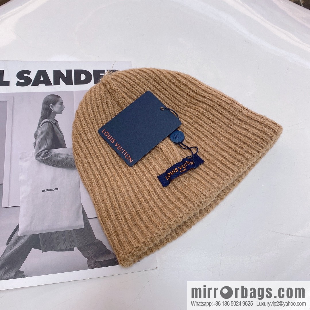 LV Louis Vuitton autumn and winter wool knitted wool hat