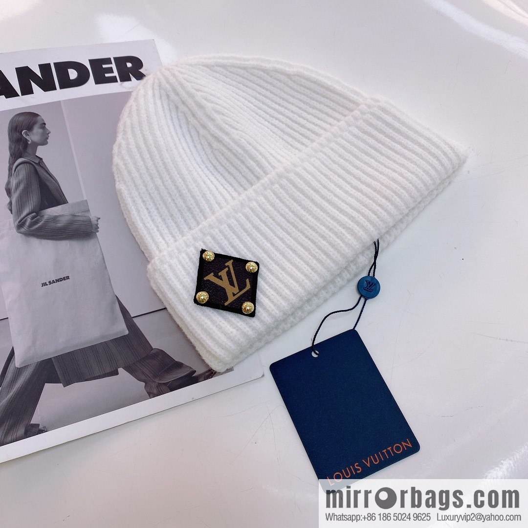 LV Louis Vuitton autumn and winter wool knitted wool hat