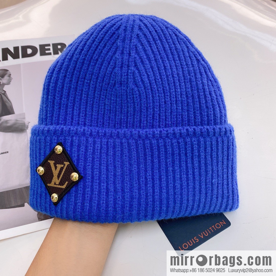LV Louis Vuitton autumn and winter wool knitted wool hat