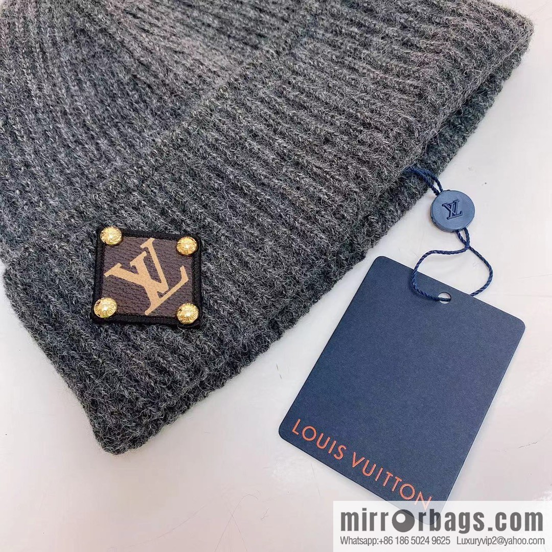 LV Louis Vuitton autumn and winter wool knitted wool hat