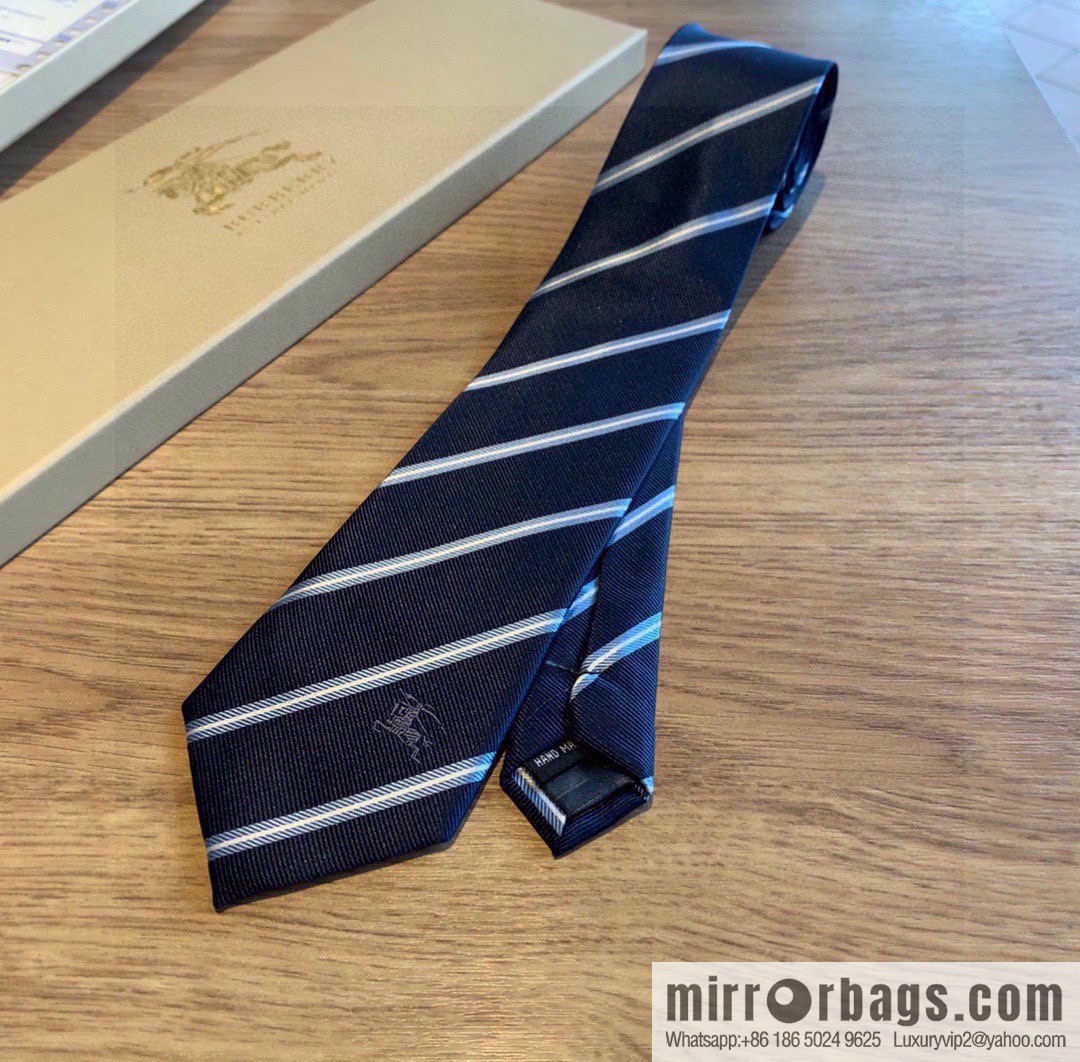 Burberry 100% Top Jacquard Silk Tie