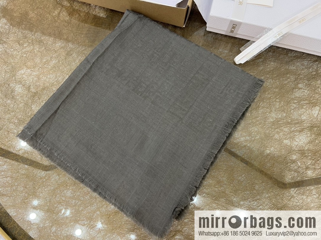 Dior Dior soft glutinous fluff cashmere square towel