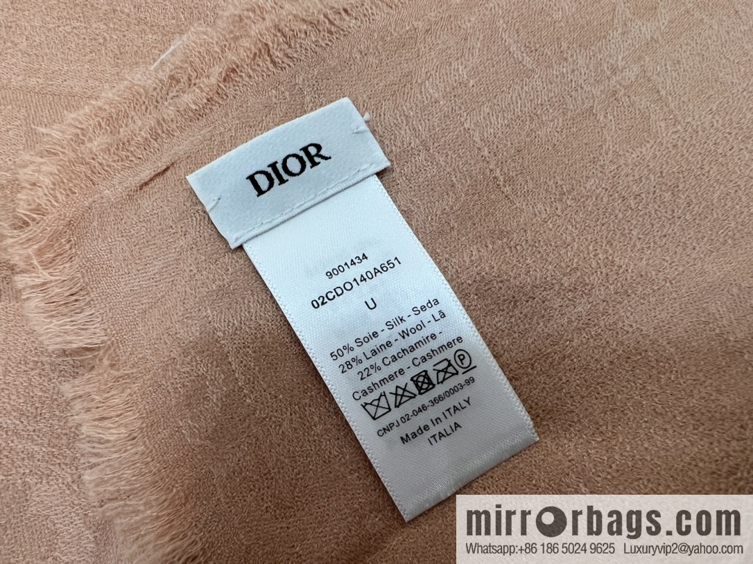 Dior Dior soft glutinous fluff cashmere square towel
