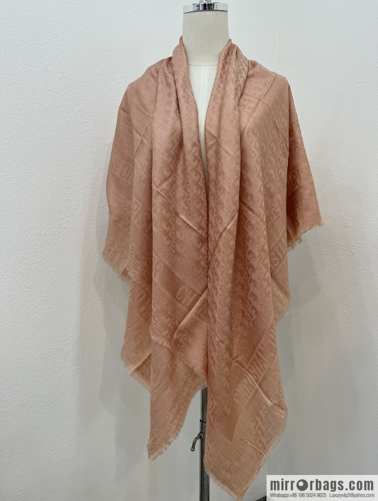 Dior Dior soft glutinous fluff cashmere square towel