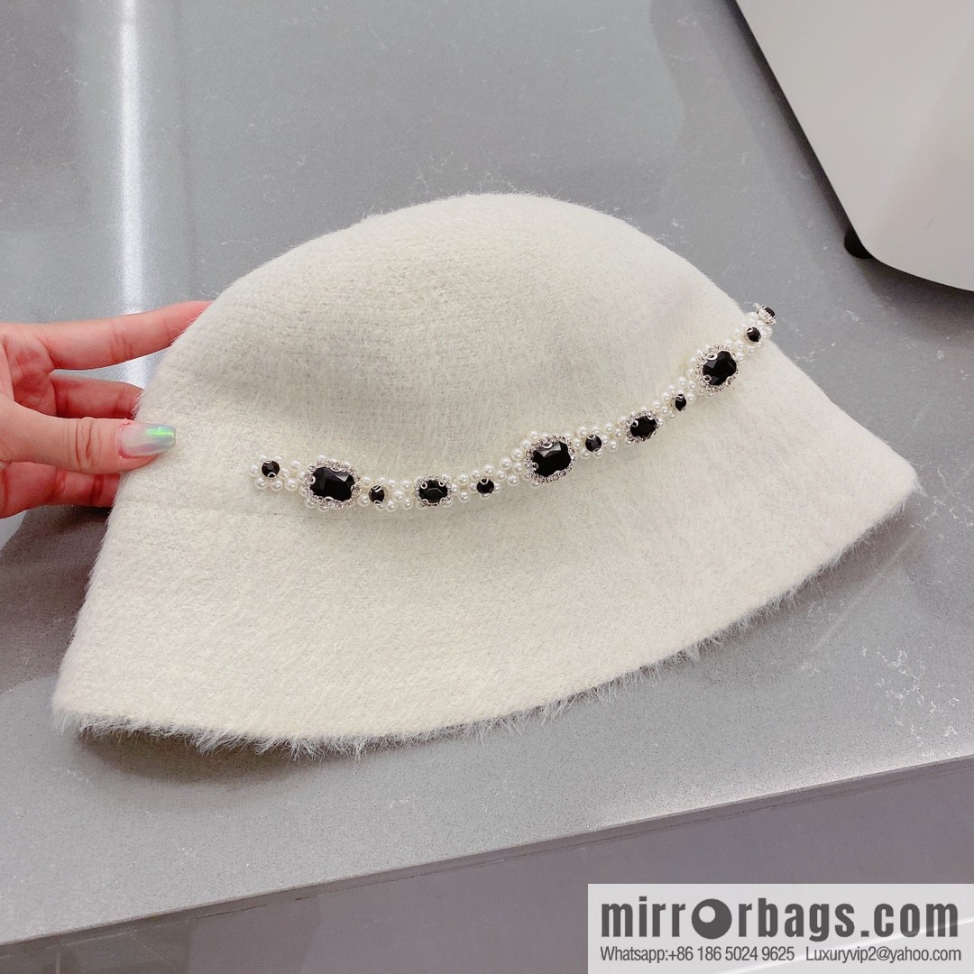 Miumiu 2022 autumn and winter new bucket hat