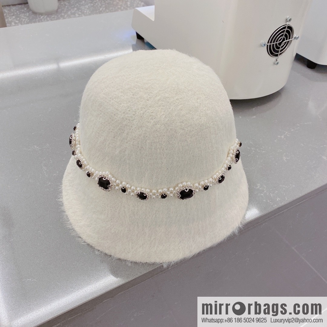 Miumiu 2022 autumn and winter new bucket hat