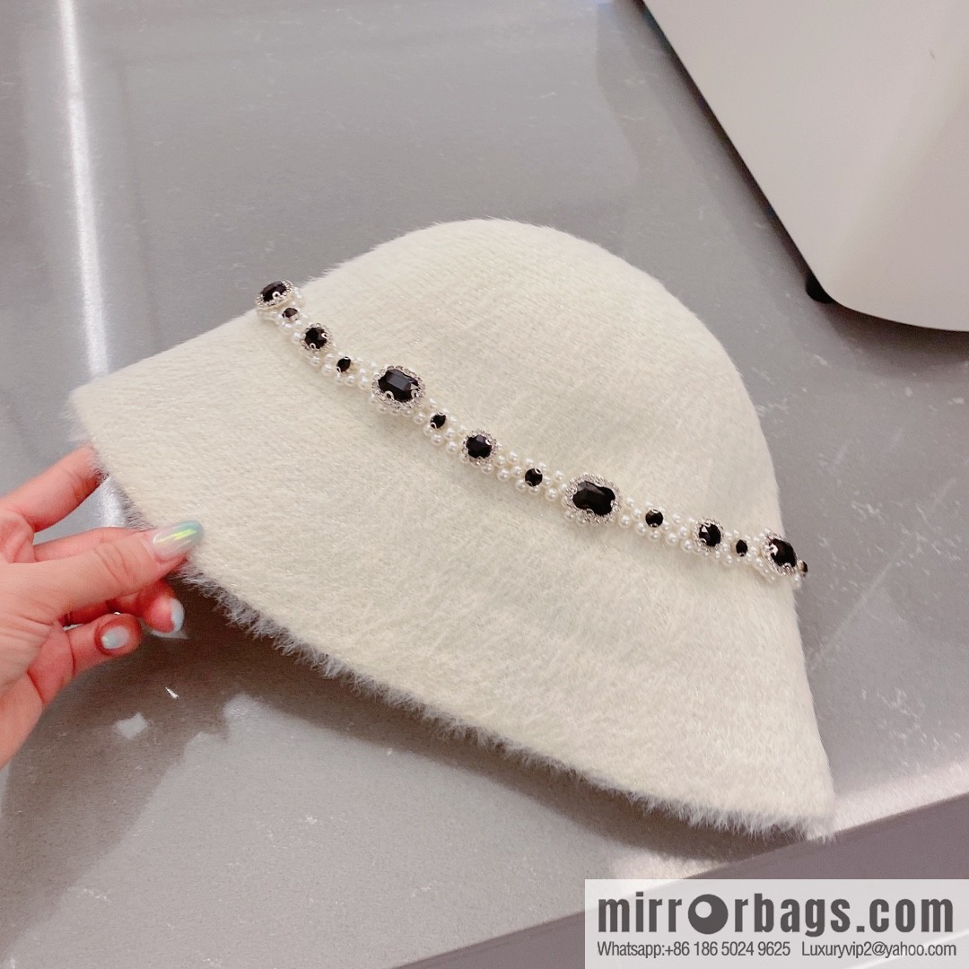 Miumiu 2022 autumn and winter new bucket hat