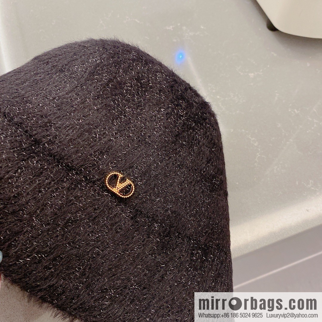 Valentino VALENTNIO autumn and winter new bucket hat