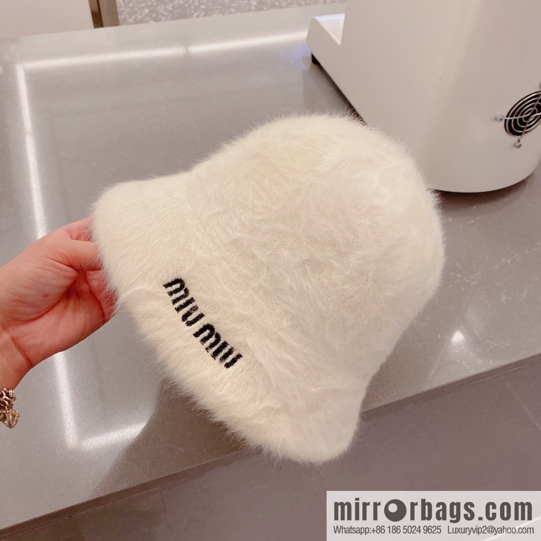 Miumiu miumiu rabbit fur top hat