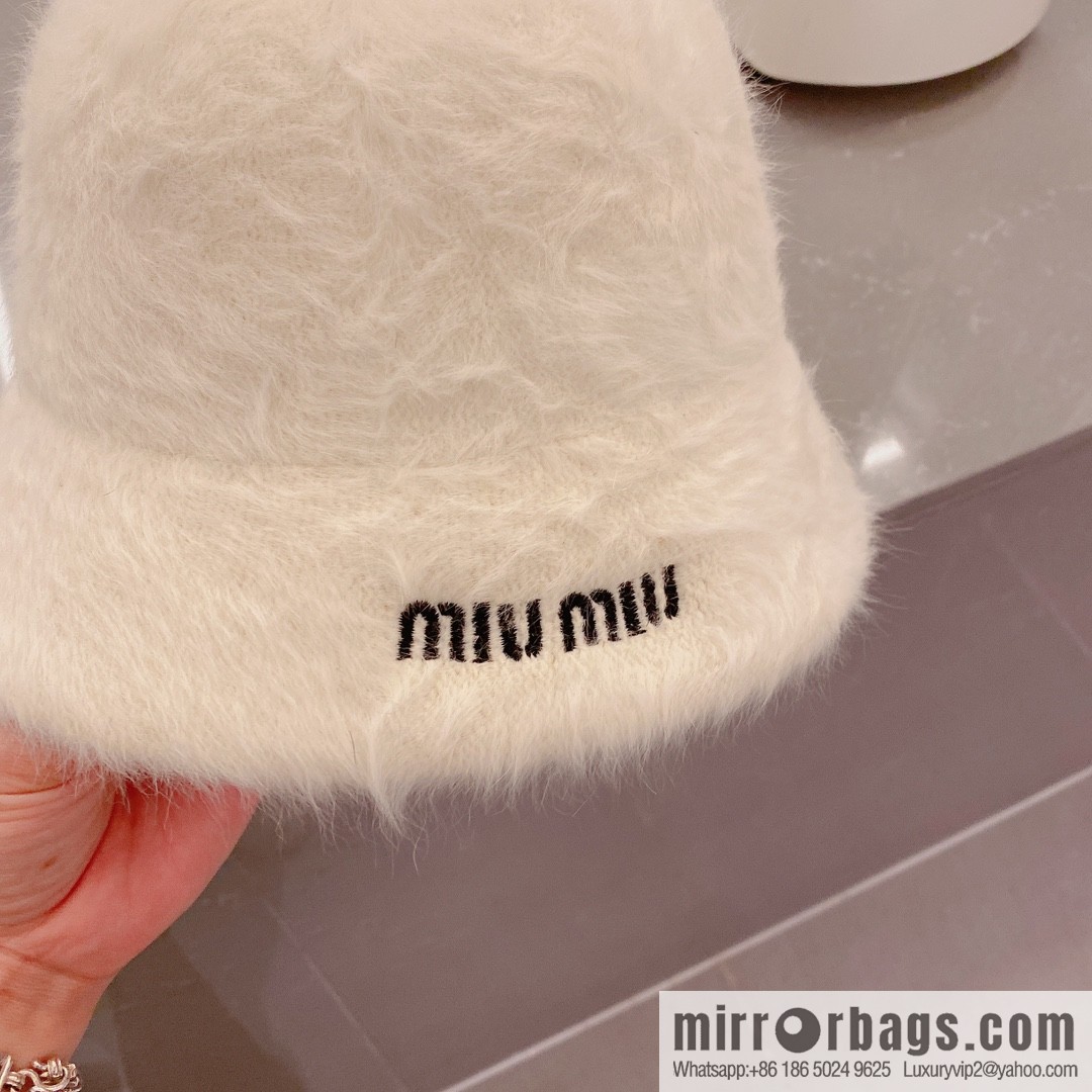 Miumiu miumiu rabbit fur top hat