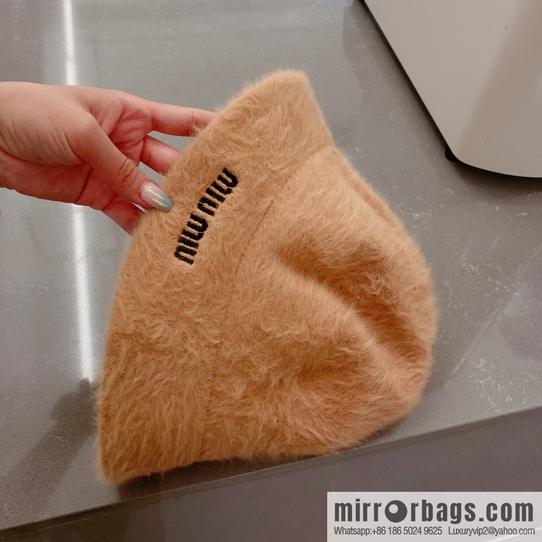 Miumiu miumiu rabbit fur top hat