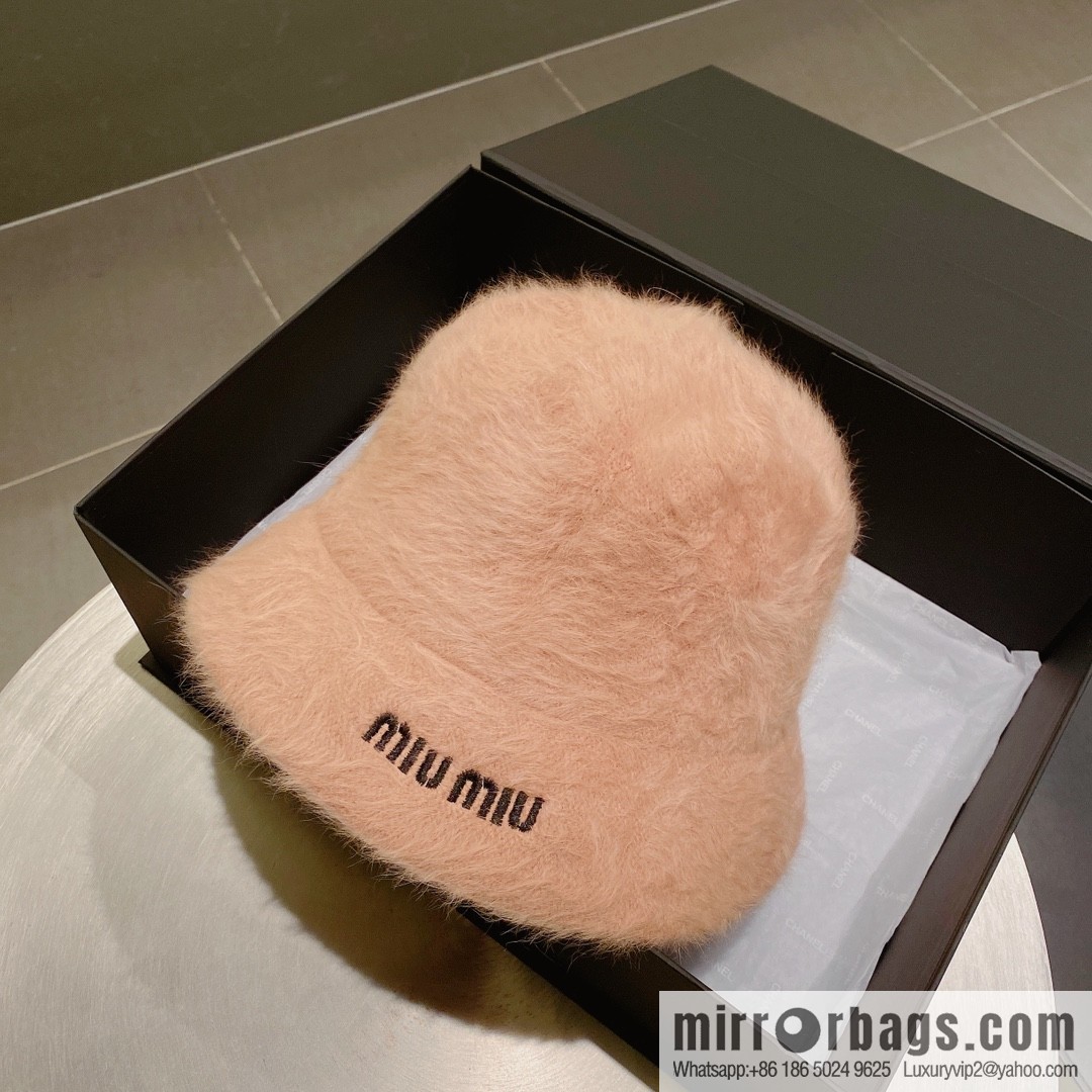 Miumiu miumiu rabbit fur top hat
