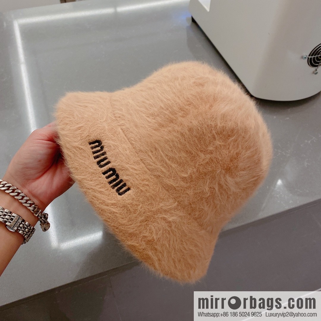 Miumiu miumiu rabbit fur top hat
