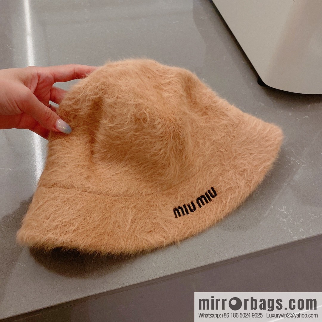 Miumiu miumiu rabbit fur top hat